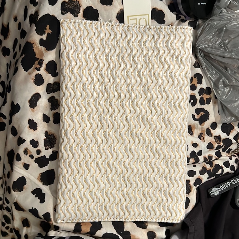Purse - Picture 4 of 6